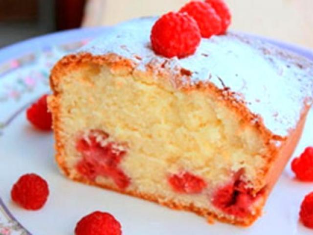Delicious charlotte with raspberries - recipe with photo