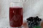 شربت Chokeberry با اسید سیتریک یک آماده سازی عالی برای زمستان است